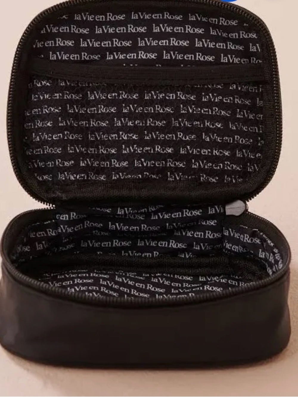 La Vie En Rose Black Accessories Travel Case - Picture 3 of 5
